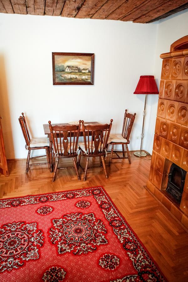 Erzsebet Pince Apartment โทไก ภายนอก รูปภาพ