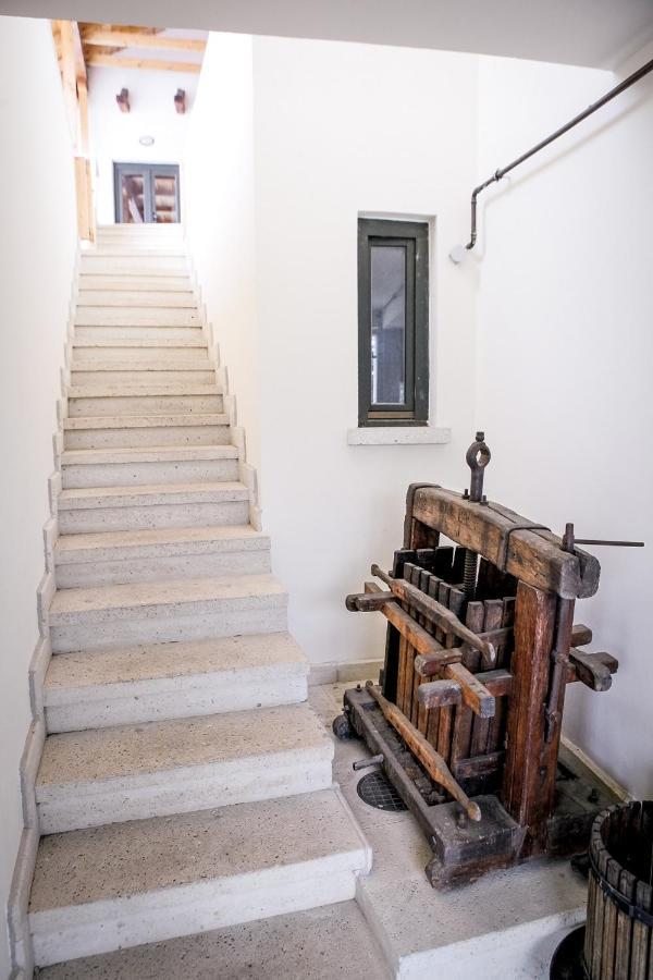 Erzsebet Pince Apartment โทไก ภายนอก รูปภาพ